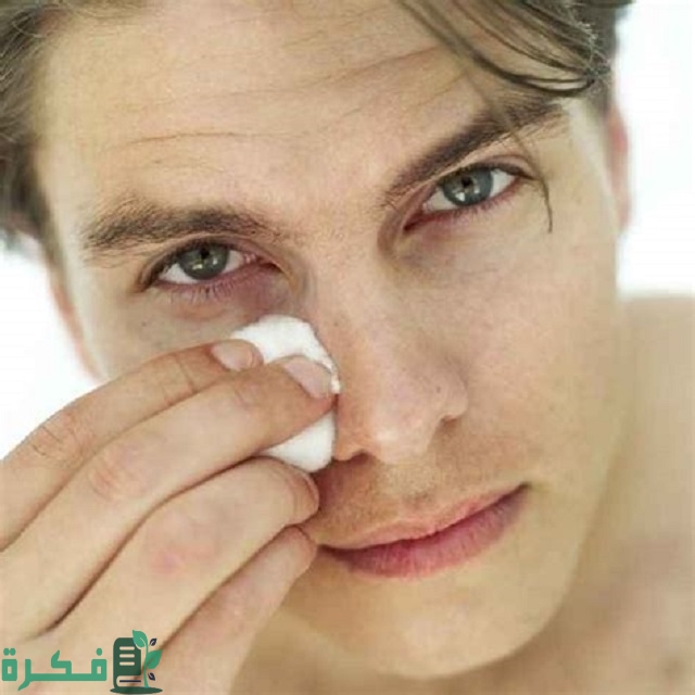 طريقة تنظيف البشرة الدهنية للرجال