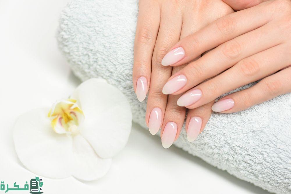 طريقة تركيب أظافر الجل