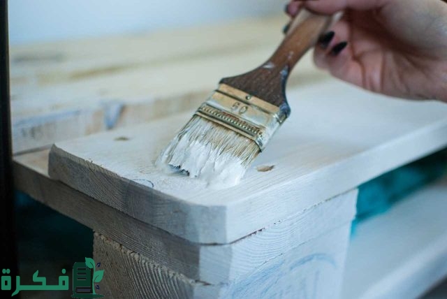 طريقة دهان الخشب في المنزل باحتراف