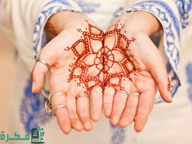 كيف تتخلصين من حناء اليد