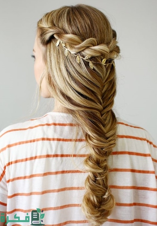 تسريحة شعر طويل بسيطة ناعمة للمناسبات