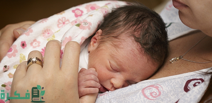 الفرق بين الطفل الخديج والطفل الطبيعي