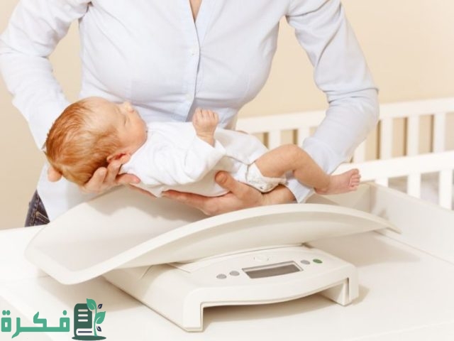 متى يكون الطفل الخديج طبيعي