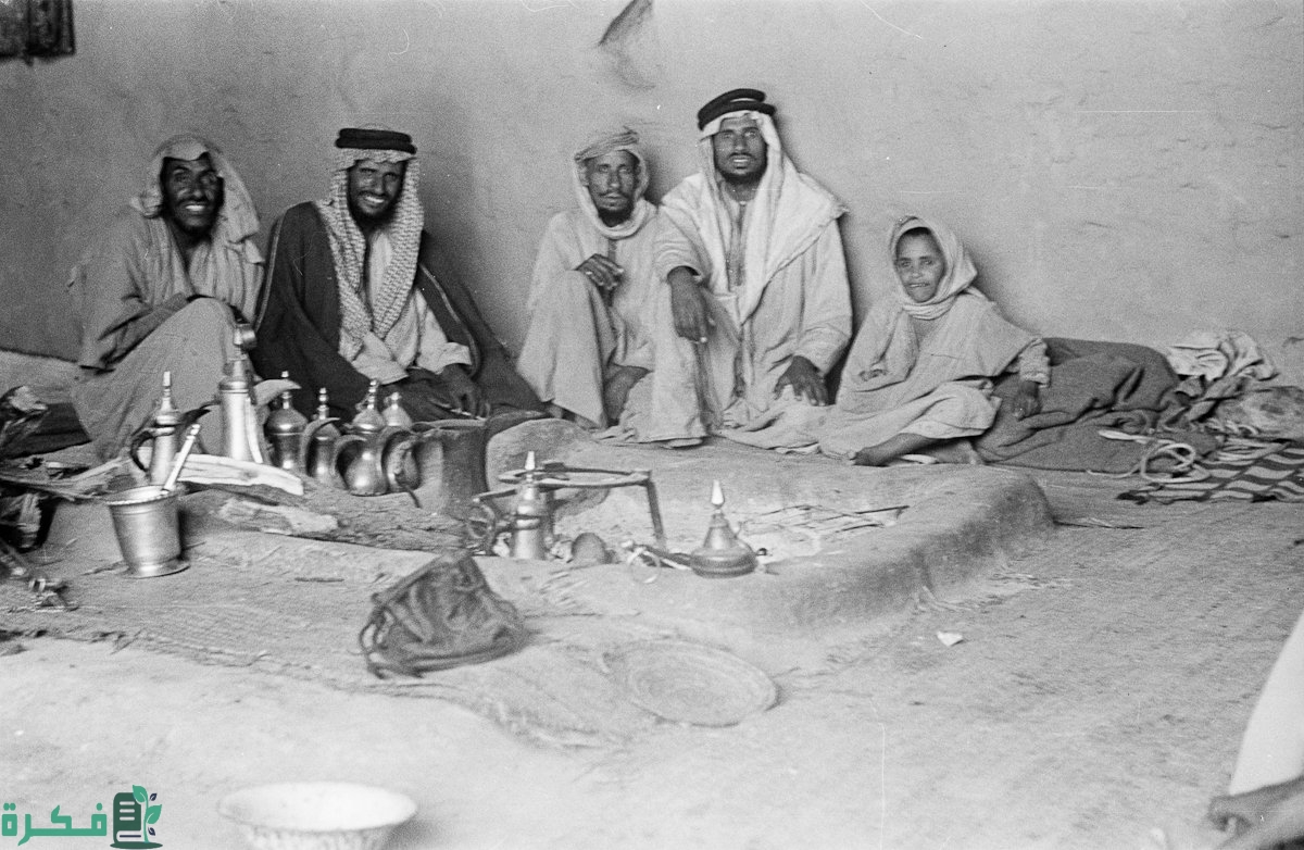 ما هو اصل عائلة الرزيني وش يرجعون 