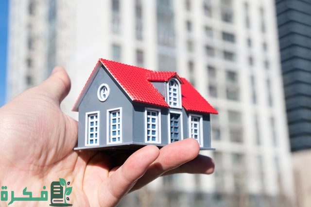 هل يجوز للمالك أن يدخل في السعي