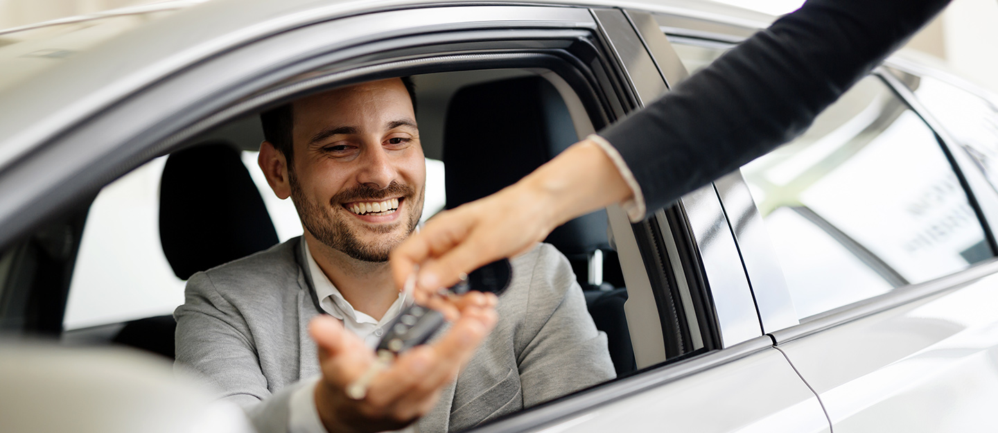 كاتب تأجير السيارات تشهد إقبال يتجاوز 60 % بسبب الأمطار