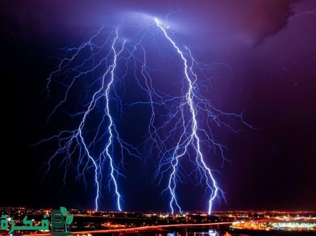 المركز الوطني للأرصاد يصدر تنبيه برتقالي للسكان بسبب عاصفة اليوم في الإمارات