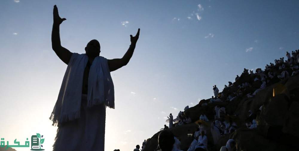 أكثر من 1.8 مليون حاج وحاجة يقفون على صعيد عرفات لتأدية ركن الحج الأكبر