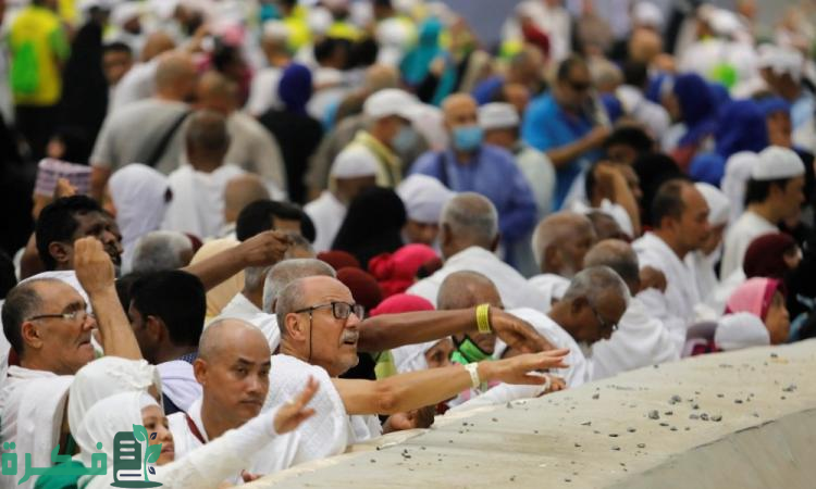 مشعر منى يستقبل حجاج بيت الله الحرام لرمي جمرة العقبة