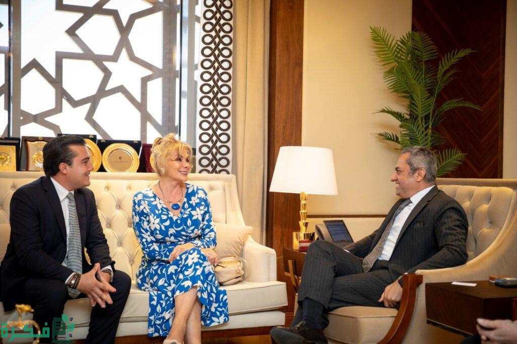 العاصمة الإدارية تستقبل رئيس بلدية جارسيا المكسيكية لبحث التعاون