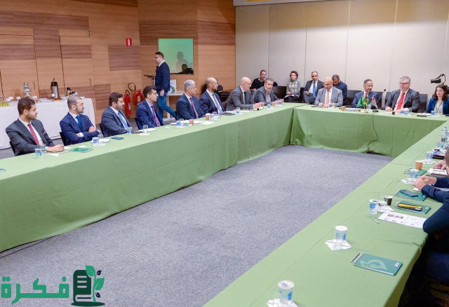 وزير الصناعة يبحث توطين صناعة اللقاحات والأدوية