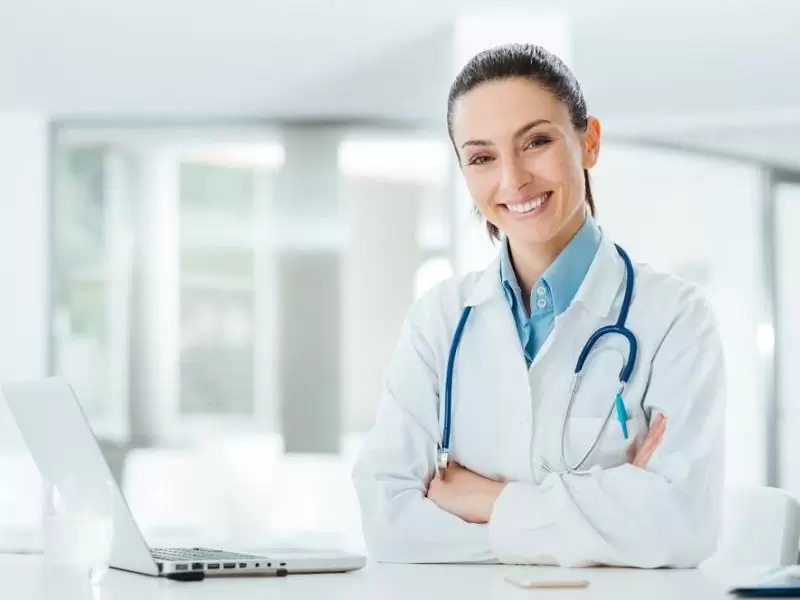 راتب الطبيب المصري في الإمارات