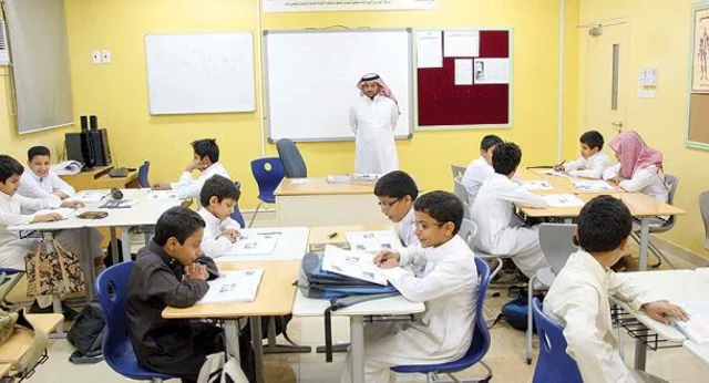 رواتب الوافدين في سلطنة عمان