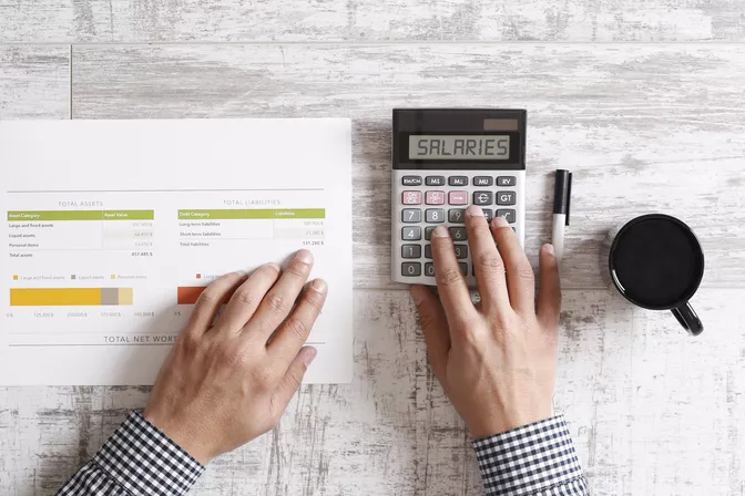 متوسط الرواتب في امريكا بالدولار