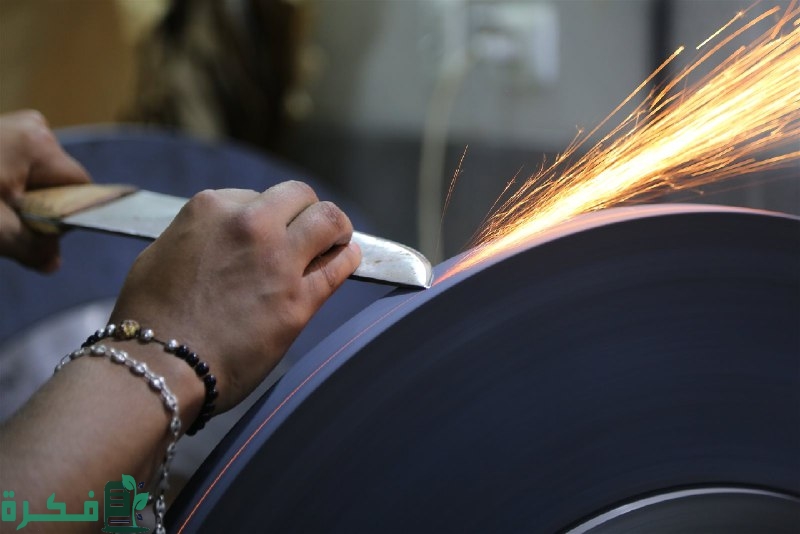 ما معنى كلمة جلخ باللغة العربية والانجليزية