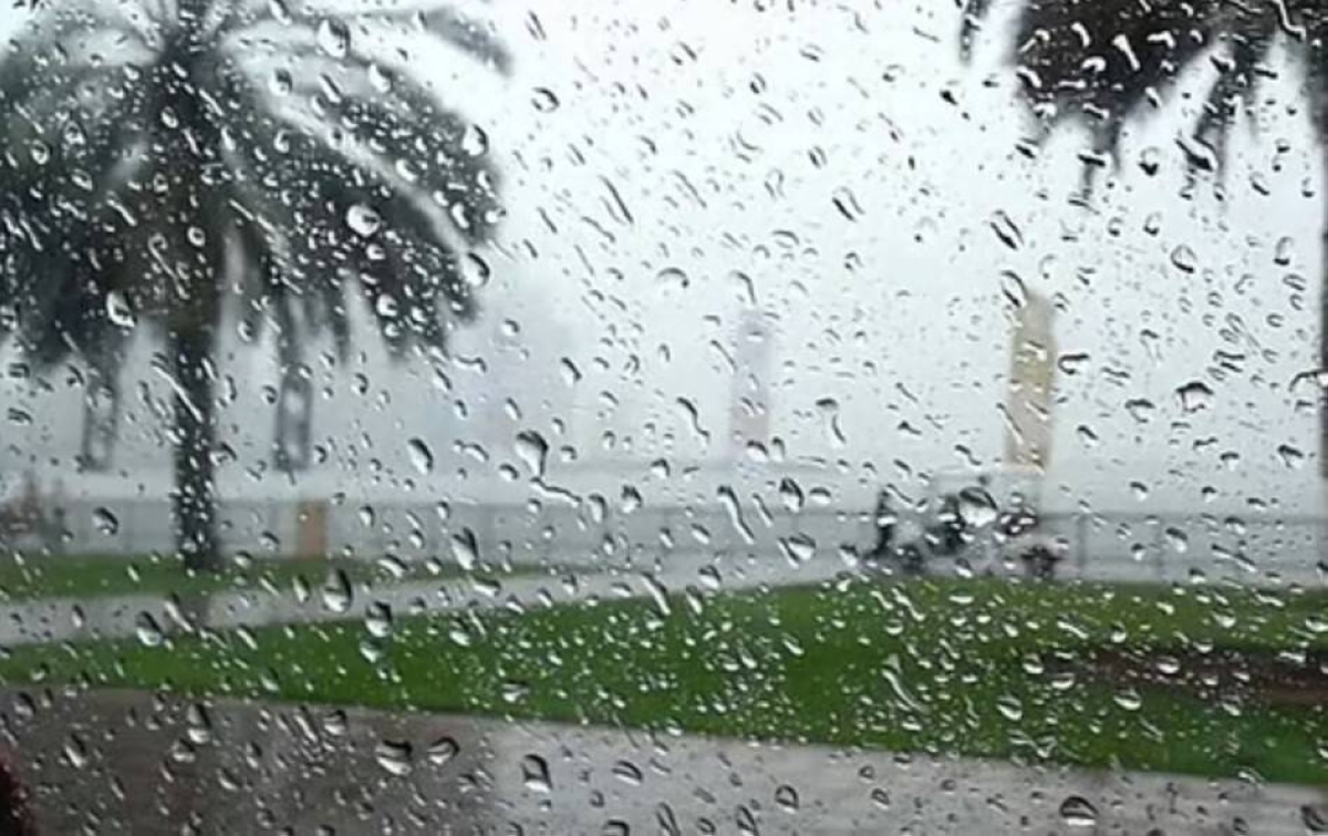 حالة مطرية غزيرة تبدأ الأحد في بعض مناطق السعودية
