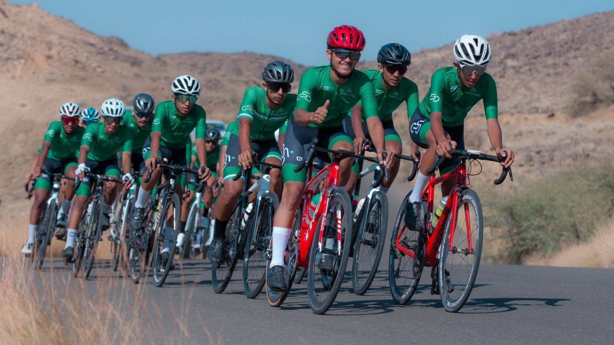 60 درّاجاً يتأهبون في معسكر الأخضر بعسير قبل البطولة الآسيوية