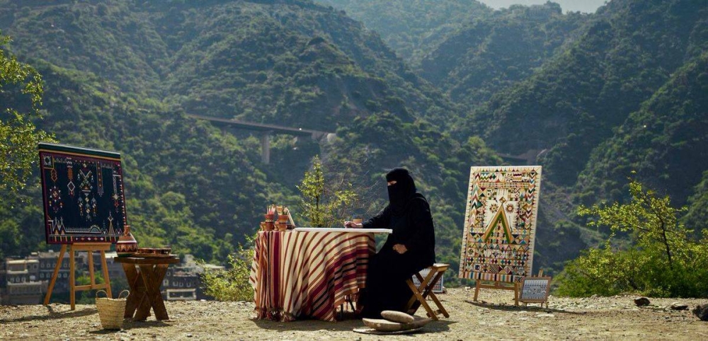 إحياء فن «القط العسيري» عبر برنامج ثقافي جديد في السعودية