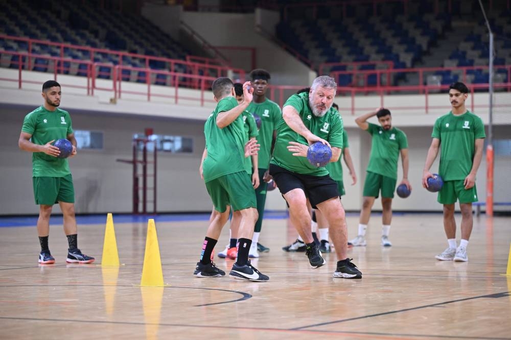 استعدادات مكثفة لأخضر اليد: جلسات فنية وبدنية وقانونية تعزز الجاهزية قبل المونديال
