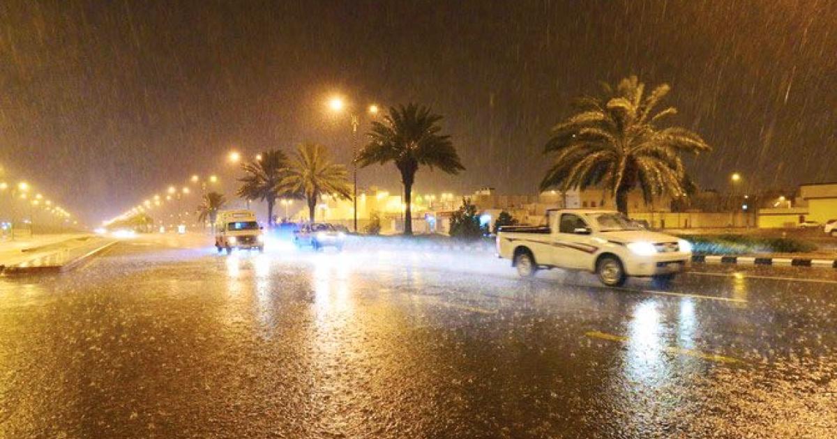 الأرصاد السعودية تحذر من أمطار غزيرة وموجة حارة حتى الخميس المقبل