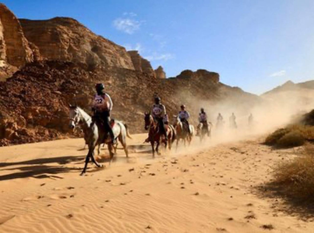 العُلا تتألق عالميًا: انطلاق بطولات الخيل وسباقاتها المتنوعة في قلب السعودية