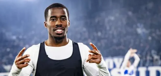 تطورات جديدة حول عدم انتقال تيدي أوكو إلى الزمالك