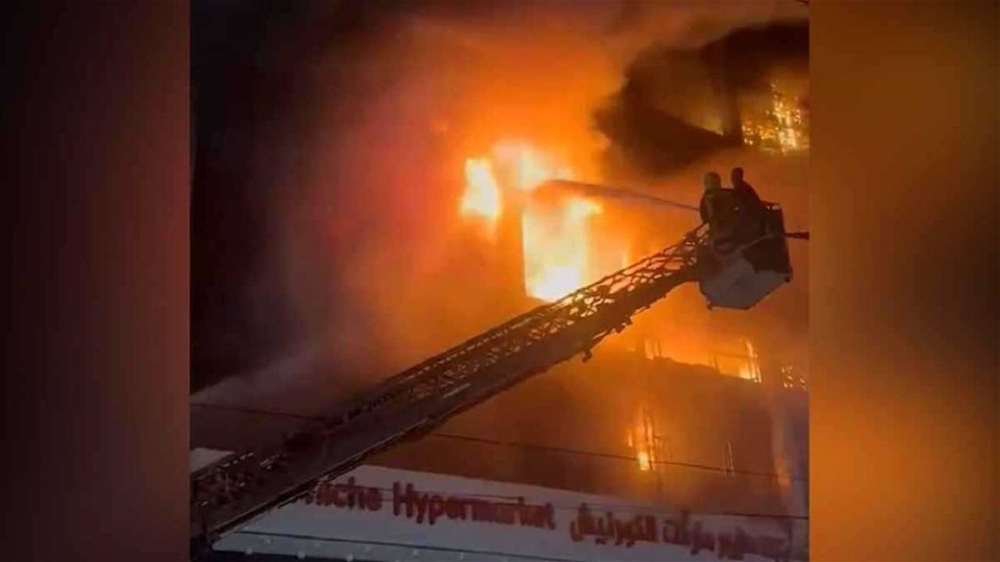 حريق مدمر في مركز تجاري بالكوت شمال العراق يسفر عن وفاة 77 شخصاً