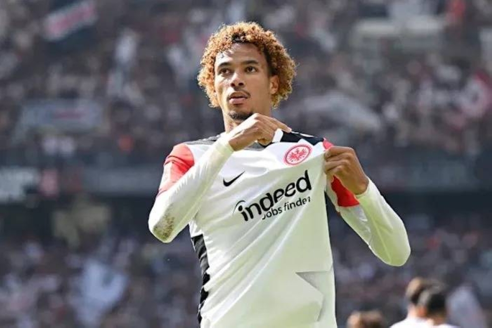 ليفربول يحقق صفقة جديدة مع إيكيتيكي بعد انسحاب نيوكاسل