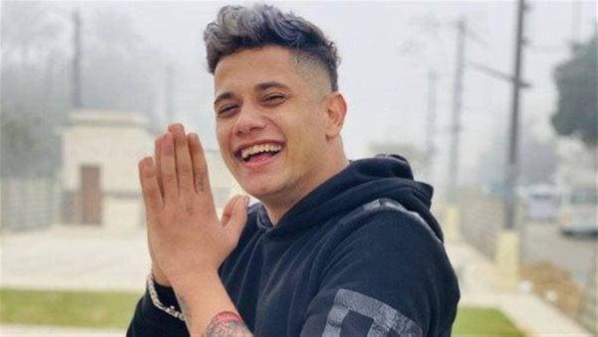 مطرب مهرجانات مصري شهير في قبضة الشرطة بتهمة القيادة تحت تأثير المخدرات وما القصة وراء ذلك