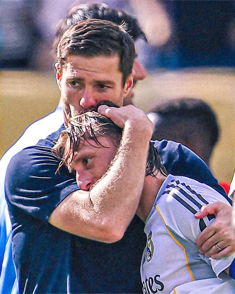 مودريتش يودّع ريال مدريد بدموع الفراق بعد 597 مباراة ملحمية - لحظة تاريخية في عالم كرة القدم